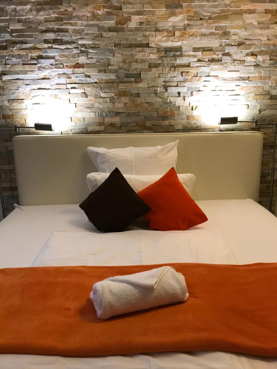 Mein Appartement Huerth Koeln Bagian luar foto