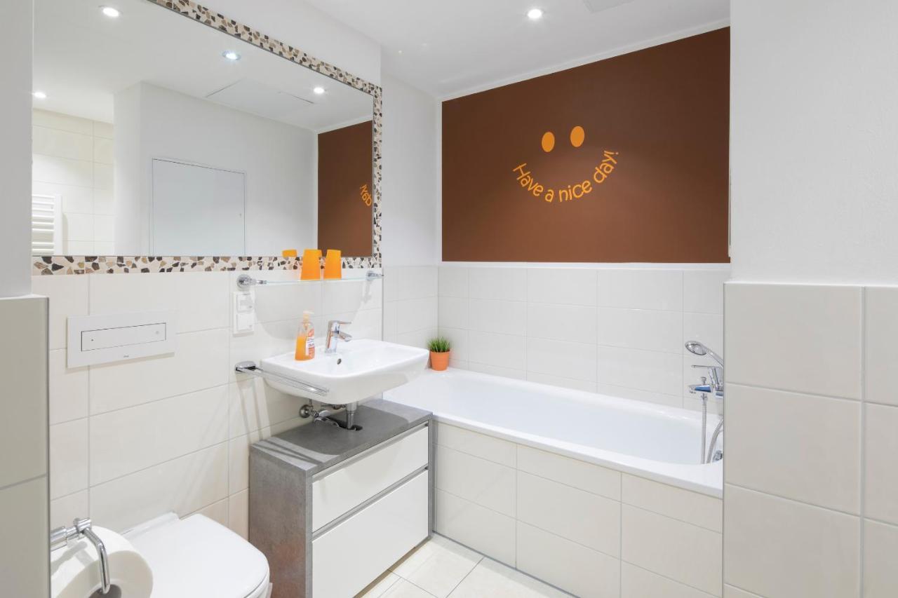 Mein Appartement Huerth Koeln Bagian luar foto